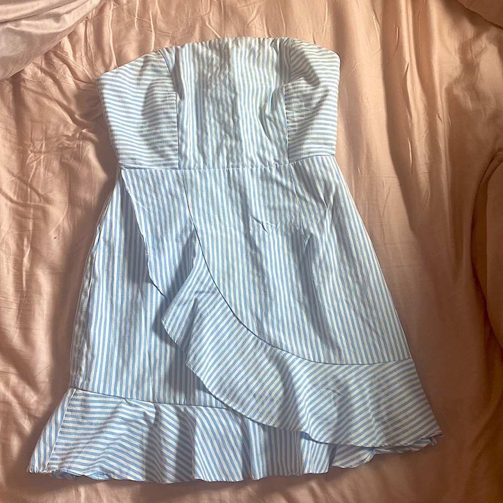 Revolve size Sm.Super down strapless